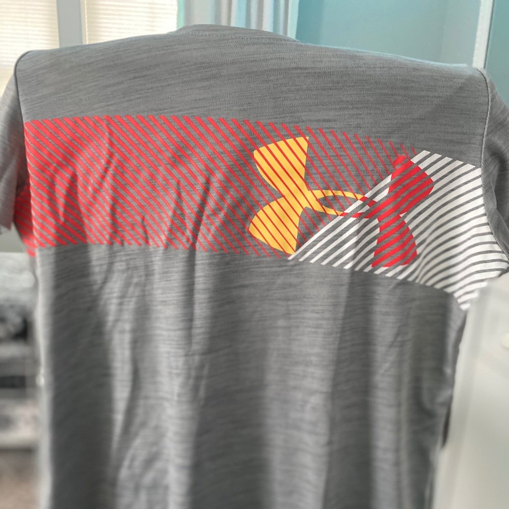 Mostly gray under armor shirt(Price is negotiable)